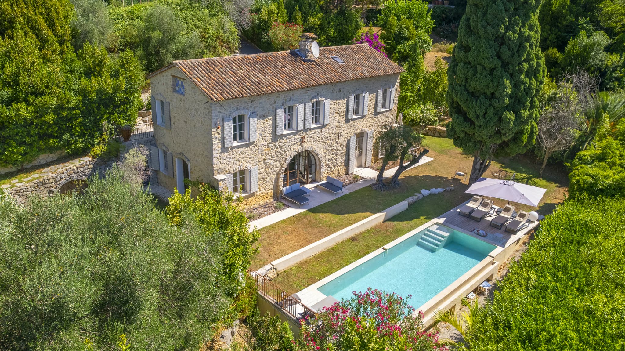NOUVEAUTÉ! EXCLUSIF OFF MARKET DEUX VILLAS INDÉPENDANTES SUR