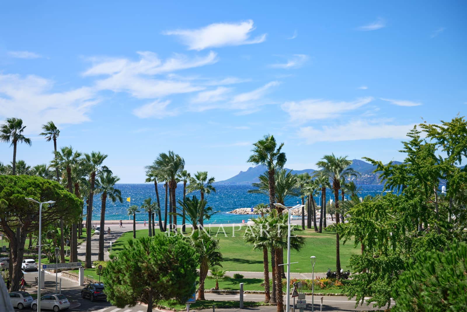 Appartement  161 m2   Cannes Croisette   Palm Beach   Vue me